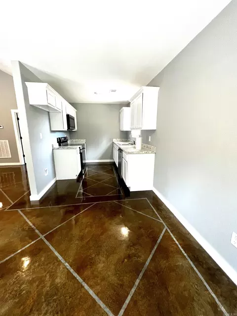 232 Iris St, Haskell, AR 72015 photo 9