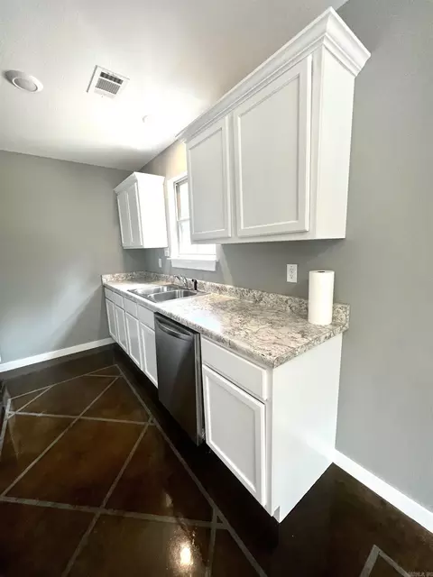 232 Iris St, Haskell, AR 72015 photo 10