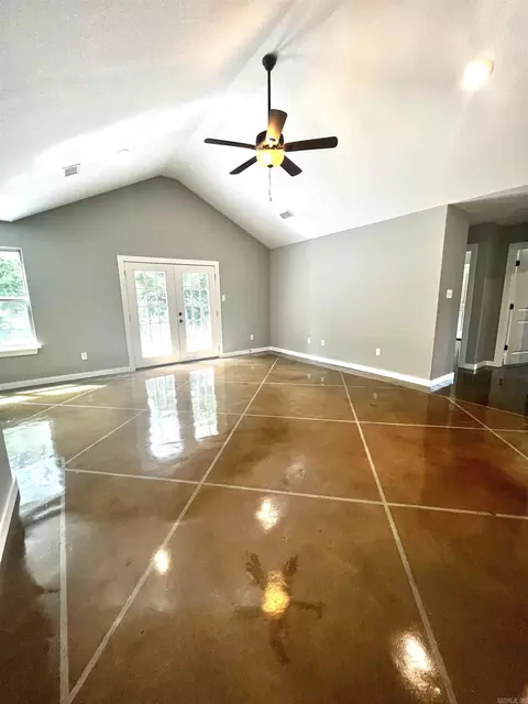 232 Iris St, Haskell, AR 72015 photo 5
