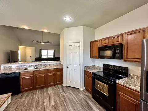 6437 Amalie Dr, Alexander, AR 72002 photo 7