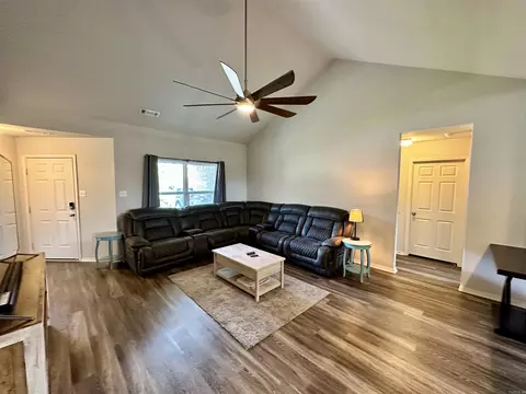 6437 Amalie Dr, Alexander, AR 72002 photo 4