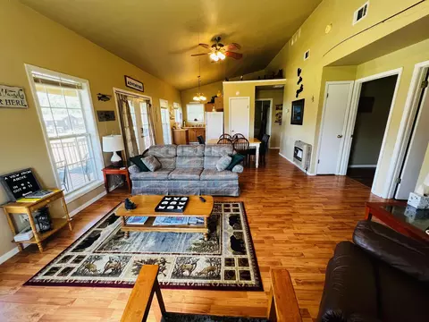 52 E Valley Dr, Hardy, AR 72542 photo 4