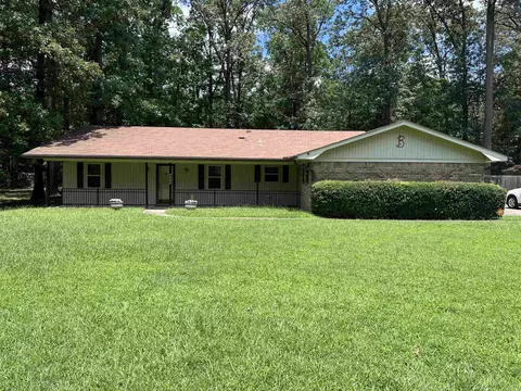 8005 N Pinewood, Pine Bluff, AR 71603 photo 1