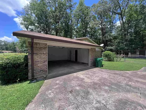 8005 N Pinewood, Pine Bluff, AR 71603 photo 3