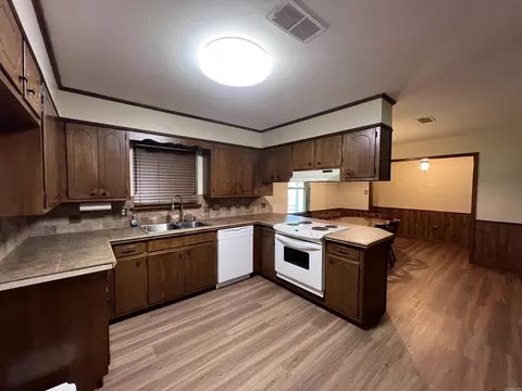 8005 N Pinewood, Pine Bluff, AR 71603 photo 7