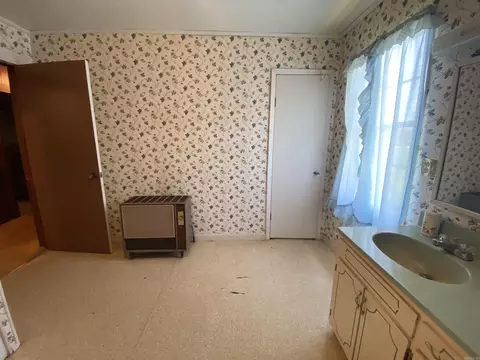 104 W 1st, Marked Tree, AR 72365 photo 10