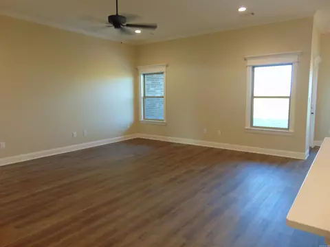 24 Rush Creek Dr, Vilonia, AR 72173 photo 3