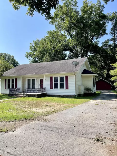 513 W Center St, Beebe, AR 72012 photo 2