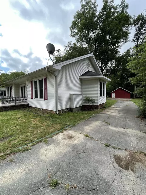 513 W Center St, Beebe, AR 72012 photo 3