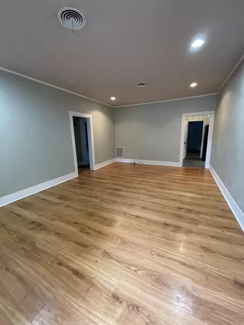 513 W Center St, Beebe, AR 72012 photo 6