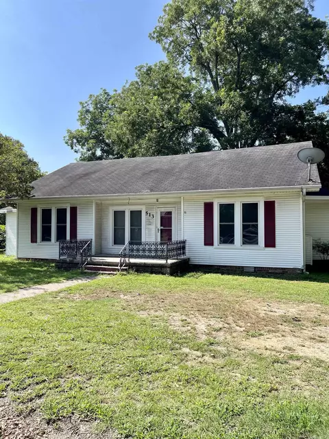 513 W Center St, Beebe, AR 72012 photo 1
