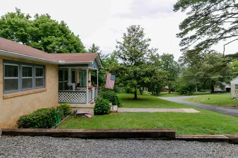 254 Pine St, Clinton, AR 72031 photo 3