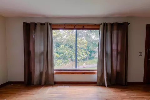 254 Pine St, Clinton, AR 72031 photo 8