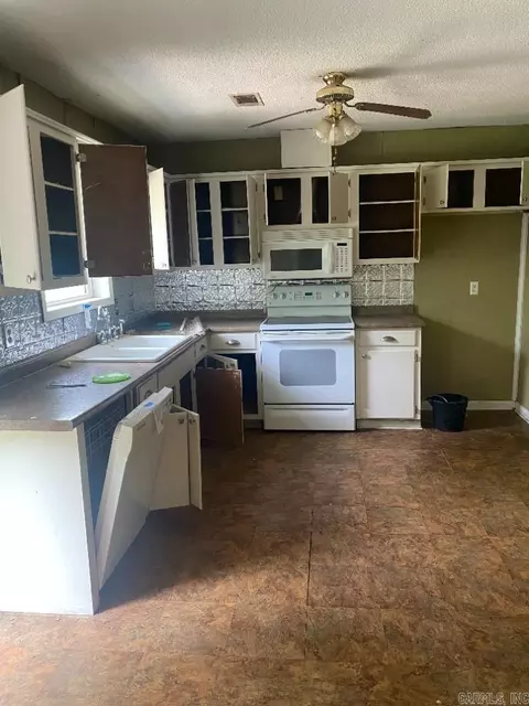 212 Devine St, Tuckerman, AR 72473 photo 5