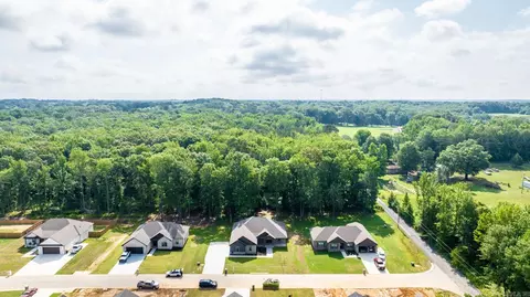 395 Mayberry Dr, Cabot, AR 72023 photo 6