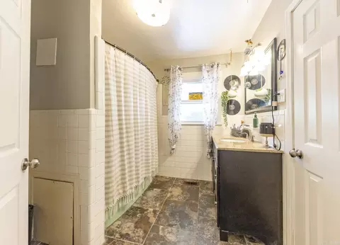 305 W Pine St, Benton, AR 72015 photo 10