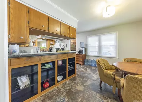 305 W Pine St, Benton, AR 72015 photo 6