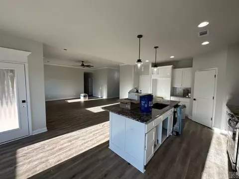 2111 Sable Oaks Cir, Bryant, AR 72022 photo 8