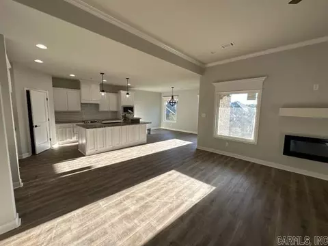 2111 Sable Oaks Cir, Bryant, AR 72022 photo 5