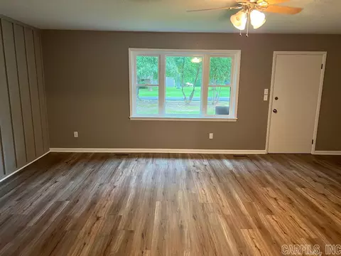 5 Shoemaker Cir, Conway, AR 72032 photo 6