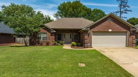 1920 Clarks Dr, Conway, AR 72034 photo 1