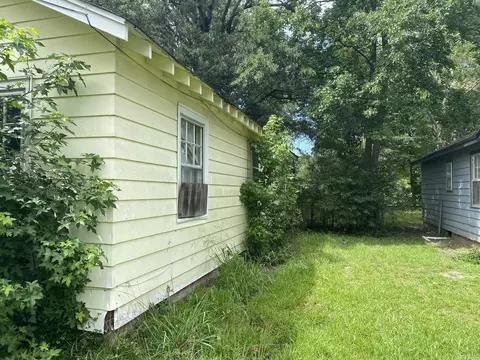 203 W 26th Ave, Pine Bluff, AR 71601 photo 2