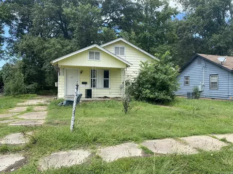 203 W 26th Ave, Pine Bluff, AR 71601 photo 1