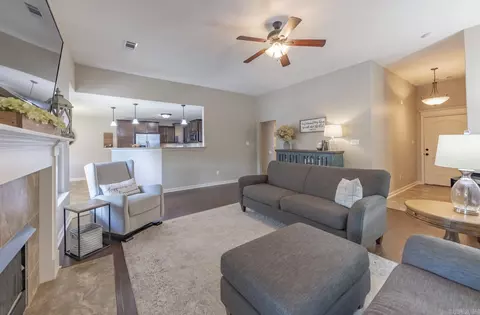 306 Pleasant Elm Dr, Benton, AR 72015 photo 10