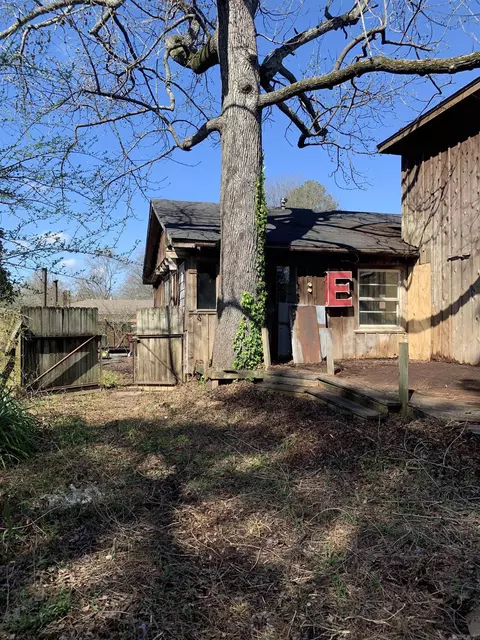 1404 W 23rd Ave, Pine Bluff, AR 71603 photo 9