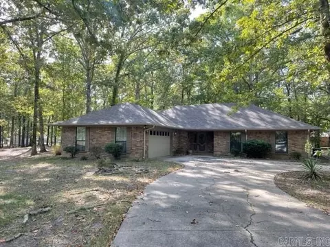 7702 Eagle Cv, Pine Bluff, AR 71603 photo 1