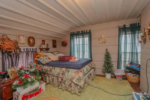 Bedroom - 211 Mcnabb, Rector, AR 72461 photo 2 of 3