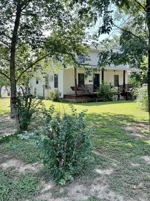 Exterior - 211 Mcnabb, Rector, AR 72461 photo 3 of 10