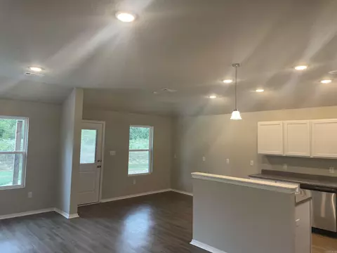 206 Sofia Dr, Maumelle, AR 72113 photo 4