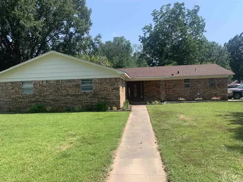 127 Apache Dr, Searcy, AR 72143 photo 1
