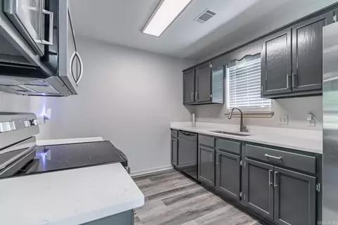 2155 Cedar Oaks, Conway, AR 72032 photo 8