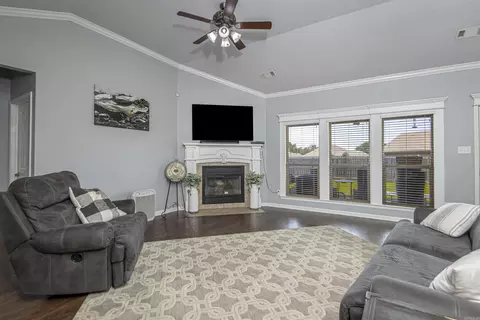 4001 Edgewater Dr, Benton, AR 72019 photo 3
