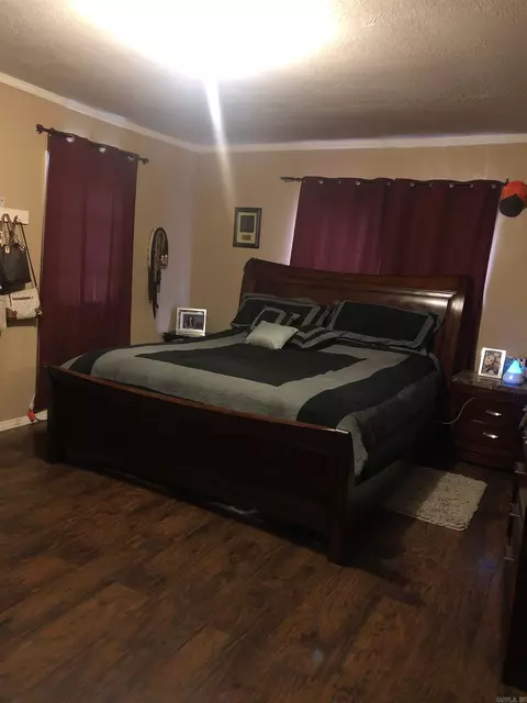 914 E Heynecker, De Queen, AR 71832 photo 8
