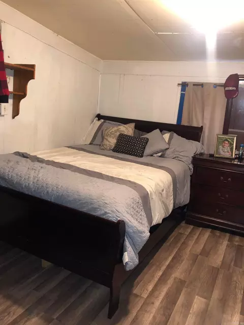 914 E Heynecker, De Queen, AR 71832 photo 7