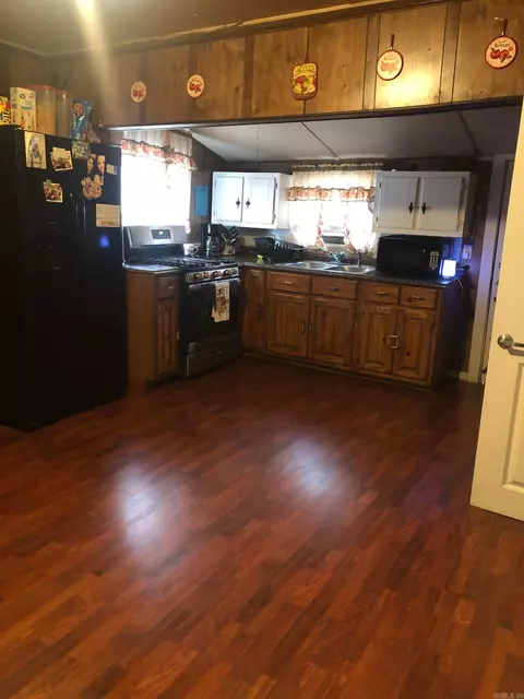 914 E Heynecker, De Queen, AR 71832 photo 11
