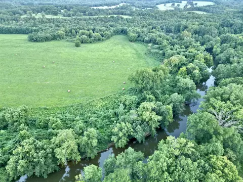 21287 Weeks Rd, Waldron, AR 72958 photo 3
