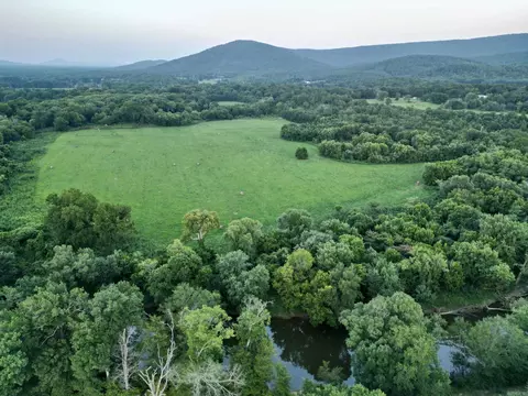 21287 Weeks Rd, Waldron, AR 72958 photo 1