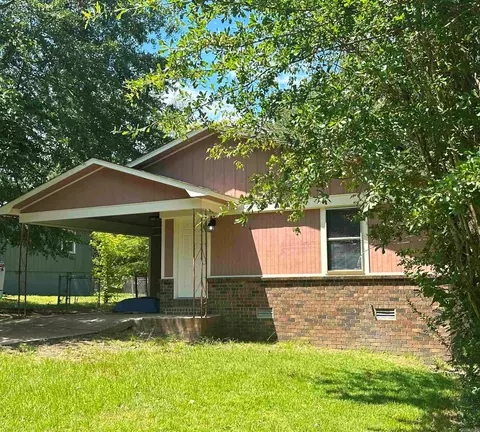 1512 Maple St, Malvern, AR 72104 photo 1