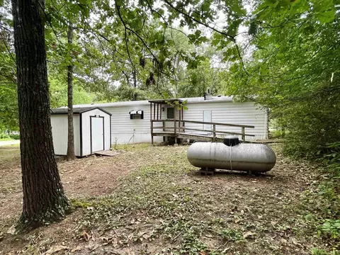 85 N Circle Dr, Ash Flat, AR 72513 photo 4