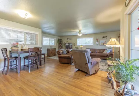 606 E Saline Cir, Benton, AR 72015 photo 5