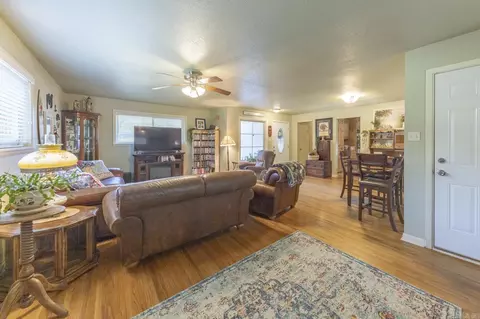 606 E Saline Cir, Benton, AR 72015 photo 8