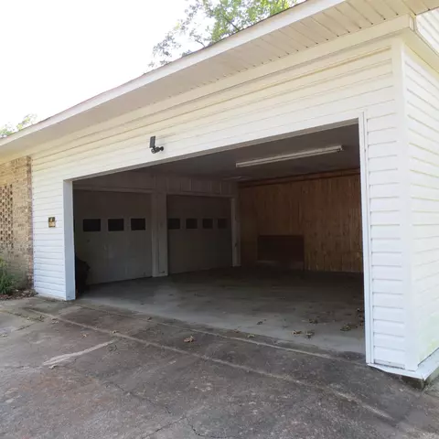 204 N 2nd St, Hampton, AR 71744 photo 7