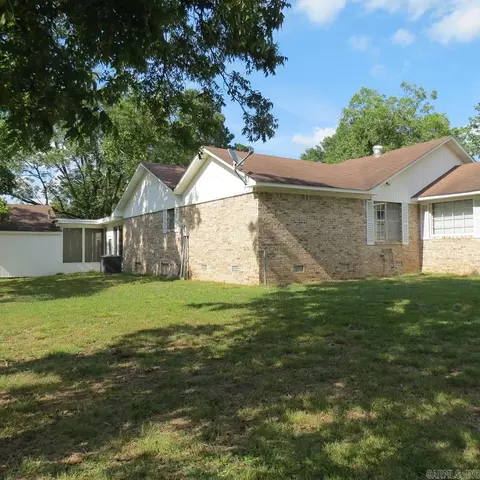 204 N 2nd St, Hampton, AR 71744 photo 12