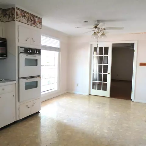 204 N 2nd St, Hampton, AR 71744 photo 21