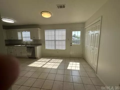 3122 Forest, Bryant, AR 72022 photo 11