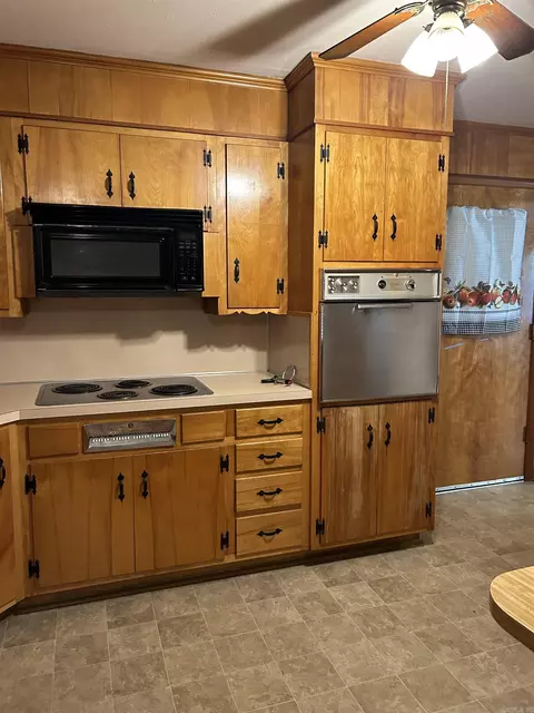 2206 W 40th Ave, Pine Bluff, AR 71603 photo 4
